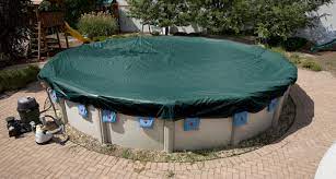 This technology maximizes the heating blanket's ability to absorb thermal energy and maintain it. 24 Round Supreme Plus Winter Pool Cover