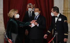 Secondo quanto si è appreso, il. Silvio Berlusconi Ricoverato Al San Raffale Sindrome Da Post Covid Conferme Da Forza Italia Libero Quotidiano