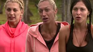 Survivor 2021'ye ait özet videoları ve yarışma videolarını. Eidhseis Me 8ema Kwnstantina Spyropoyloy Yupiii Gr