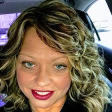 Lori Mckown's Instagram, Twitter & Facebook