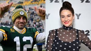 • aaron rodgers is the 2020 mvp of the nfl — and he dropped some exciting news! Aaron Rodgers Reportedly Dating Shailene Woodley