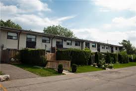 This home is located in toronto on m1p 2a1. 70 Hucknall Rd Toronto 3 Bedroom Townhouse For Rent 75282 Goldsealmanagement