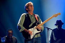 Eric clapton's gear and equipment including the fender stratocaster electric guitar and vox ac30 guitar combo amp. Eric Clapton Guitars Gear List 2021 Update Guitar Lobby