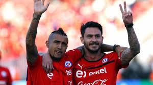 Mauricio pinilla celebrated in the contemporary fashion. Mauricio Pinilla Arturo Vidal Tiene Una Inflamacion En Su Rodilla Que Sera Intervenida Alairelibre Cl