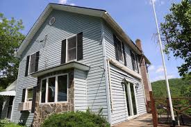 If you're planning a trip to a beach locale, having a waterfront rental is the ultimate in convenience and comfort. Riverfronts Delaware River Waterfront Homes For Sale