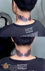 รอยส กป กท คอ tattoowing ร ปภาพ