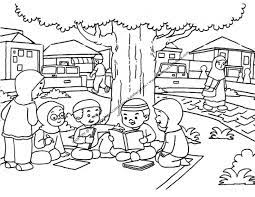 Gambar mewarnai anak muslim gambar . Gambar Mewarnai Anak Anak Sedang Belajar Kelompok Di Taman Ebook Anak