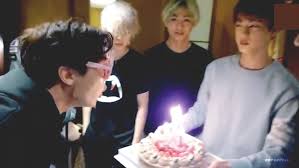 J Hope Blowing Out His Birthday Candles Gif 190218 J Hope Day Vlive Hoseok Bts Blowing Candles Bangtan Sonyeondan