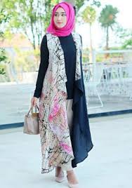 Selain model yang terbaru serta desain modern. Karya Desain Baju Dian Pelangi Yang Terbaru Tembus Eropa Mesin Jahit