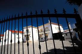 Vila nova de cacela, or simply cacela, is a town and civil parish in the municipality of vila real de santo antónio, the southeasternmost of. Duas Pessoas Mortas A Tiro De Cacadeira Em Casa De Alterne De Vila Nova De Cacela Local Lisboa Publico