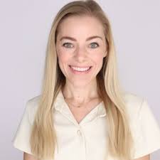 A little over a year ago, I received one of the most thrilling phone calls,  informing me that I was being offered a full-time position with Deloitte as  an analyst in their