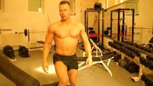 Deshalb haben wir für euch die ultimativen brustübungen für zuhause zusammengefasst, damit ihr. Brustmuskeltraining Die Top 7 Fur Mehr Breite Volumen