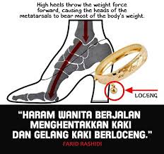 Memakai gelang kaki emas memang diperbolehkan bagi perempuan. Wanita Perlu Tahu Apa Hukum Memakai Gelang Kaki Berloceng Kasut Tumit Tinggi