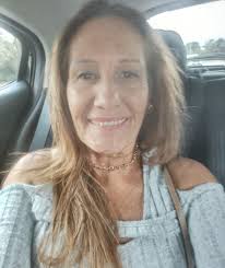 Hi everyone i'm Cath. 41 live in Launceston in Cornwall. Happy Friday! 🥰