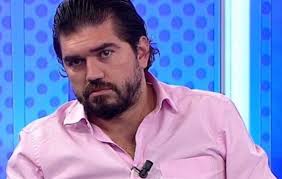 Rasim ozan kütahyalı, dün gece bir televizyon programına katılan eşi nagehan alçı ile yayın esnasında tartışma yaşayan hukukçu prof. Erdogan Dan Izin Aldi Rasim Ozan Kutahyali Ekranlara Geri Donuyor Tr724