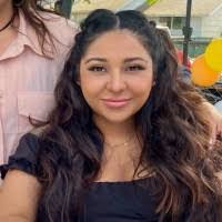 Randa Torres's Instagram, Twitter & Facebook