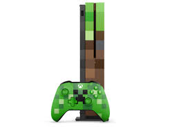 It works, but makes the required xp to level up to an amount of 2 billion or something. Microsoft Announces Limited Edition Minecraft And Shadow Of War