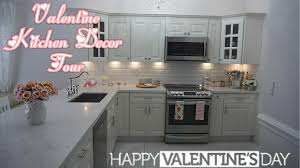 kitchen decor tour ( valentine ) lola