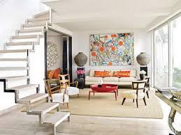 Pahanya yang montok terpampang indah di atas sofa. 20 Contoh Desain Ruang Tamu Bertangga Terbaru Design Rumah