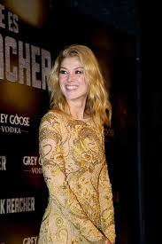 Entrevistamos en exclusiva a rosamund pike, una de las actrices de jack reacher, en cines a partir del viernes 11 de enero a. Bild Zu Rosamund Pike Jack Reacher Bild Rosamund Pike Filmstarts De