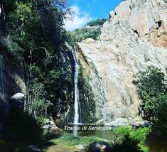 Chi pensa all'ogliastra, con l'immaginazione vola subito alle località costiere, alle incantevoli insenature di sabbia. Cascata Di San Pietro Paradiso Tracce Di Sardegna