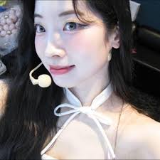 RUN TO YOU STILL AVAILABLE UNTIL OCT 14 🤍! (Based