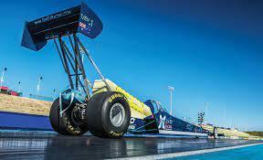 A dragster is a specialized competition automobile used in drag racing. Dieser Elektro Dragster Schafft 530 Km H Nach 3 7 Sekunden Elektroauto News Net