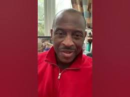 Herbert Mensah says, "Thank you!" to Ernest Hanson