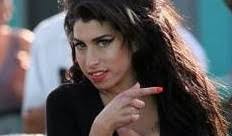 Amy Winehouse's Family to Mark One Year Anniversary of Death in Jewish  Tradition