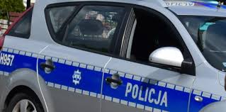 Ścigany kierowca dachował na torach w sochaczewie i trafił do szpitala. Kronika Policyjna Kpp Sochaczew 14 18 Grudnia Przed Swietami Wiecej Kradziezy Tusochaczew Pl