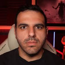 Adrian Trout (@AdrianTrout)