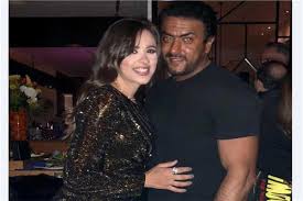 Последние твиты от أحمد الشقيري (@shugairi). Ø·Ù„Ø¨ ÙŠØ§Ø³Ù…ÙŠÙ† Ø¹Ø¨Ø¯Ø§Ù„Ø¹Ø²ÙŠØ² Ù…Ù† Ø£Ø­Ù…Ø¯ Ø§Ù„Ø¹ÙˆØ¶ÙŠ Ø¨Ø®ØµÙˆØµ Ø´Ø®ØµÙŠØ© Ø§Ù„Ø®Ø¯ÙŠÙˆÙŠ Ù†ÙˆØ§Ø¹Ù…