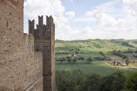 Good availability and great rates. Castell Arquato Piacenza Italy Historisches Zentrum Foto Vorratig Crushpixel