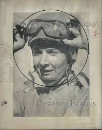 Gary Dejong's Instagram, Twitter & Facebook