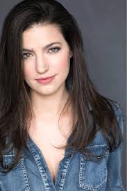 A couple little tips for you to achieve a beautiful confident you~when it  comes to that gorgeous canvas god gave you! Yes that's your beautiful  face🥰 1.Smile, it will not only light