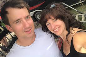 Lorrie Carlson's Instagram, Twitter & Facebook