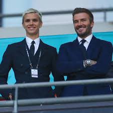David beckham made the cutest joke about his son romeo beckham's new look. B R Football On Twitter David Beckham And Romeo Beckham In The House Supporting Eng