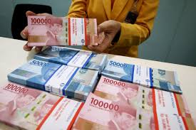 Tukaran uang ringgit ke rupiah terbaru hari ini (18 april 2020) vlog tki malaysia. Lonjakan Korban Virus Corona Kembali Tekan Rupiah Ke Level Rp 13 694 Makro Katadata Co Id