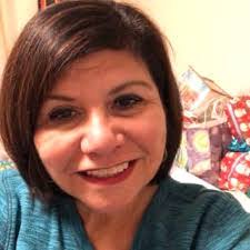 Esther Schubert's Instagram, Twitter & Facebook