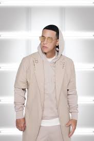 He's progressing and evolving as a prominent reggaeton artist while still maintaining his trademark dy. Daddy Yankee Cura 231 Ao North Sea Jazz Festival