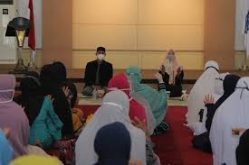 Sebagai sebuah sarana dakwah dan pengajaran agama. Rindu Majelis Taklim Ibu Melati Undang Jamaah Dari Bangka Tengah Provinsi Kepulauan Bangka Belitung