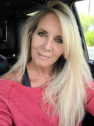 Stylists or barbers to volunteer at haircut event?