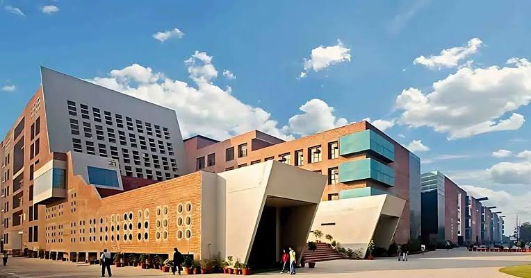Indian university campus and students