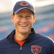 Douglas Waite's Instagram, Twitter & Facebook