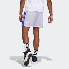 Basketball shorts, an uncomfortable pair could have a serious negative impact on your game. Kurze Oder Lange Basketball Shorts Adidas De