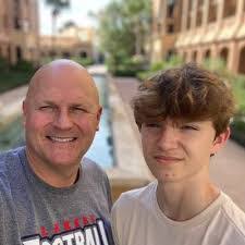 Jillian Mann's Instagram, Twitter & Facebook