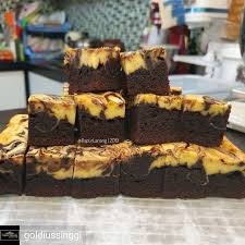 Teksturnya yang lembut dan identik punya rasa manis,. Pin Auf Brownies