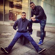 Rapper kc rebell und sein cousin agit kabayel (profiboxer) sprechen über das neu eröffnete agoge gym, die gemeinsamkeiten im kampfsport und rap, klischees. Facebook