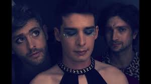 𝔹𝔼𝕋𝕋𝔼ℝ 𝕆𝔽𝔽 𝔸𝕃𝕀𝕍𝔼