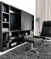 Los sorprendentes detalles y dinámicas curvas de la butaca imola la convierten en un auténtico ícono del diseño. The 2010 Collection From Boconcept